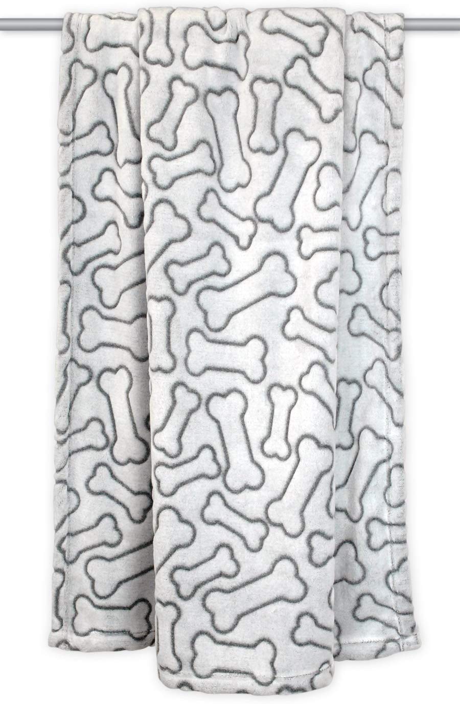 7 Best Dog Blankets for Chewers and Destructive Canines